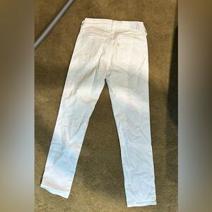 3/$30 Levi's 712 Slim white Jeans EUC size 27